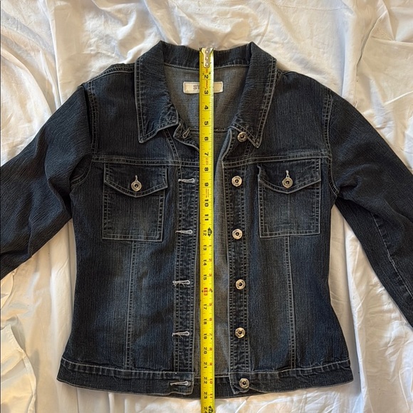 Stone women’s Classic Dark Denim Jean Jacket. Stretch denim. Medium. - Picture 9 of 11